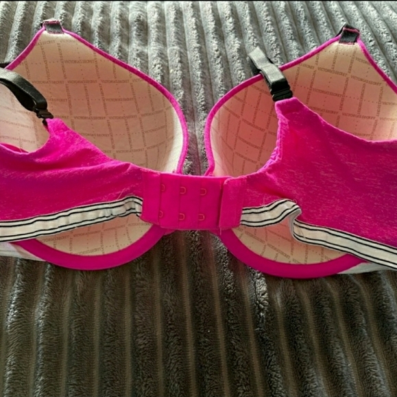 🖤💗🖤 Victoria Secret Uplift Semi Demi 34DD Hot Pink w/black Straps - Picture 5 of 5